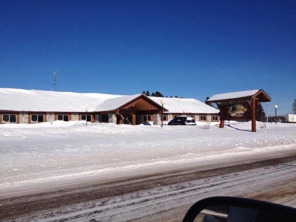 Chicaugon Lake Inn Gaastra Exterior foto